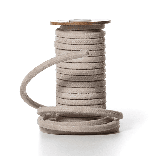 Pilotpack 76. Lubricated traditional marine packing.